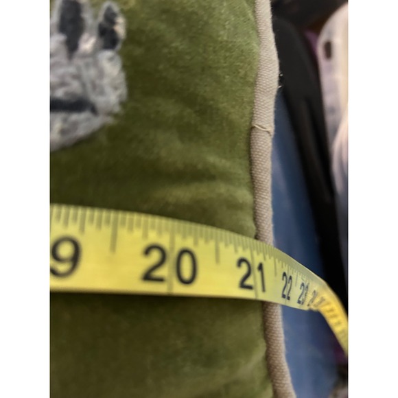 Green Velvet Crocodile Embroidered Accent Pillow 21x14 Alligator - Picture 6 of 6